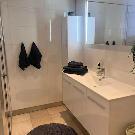 Apartment Stor Ved Havet