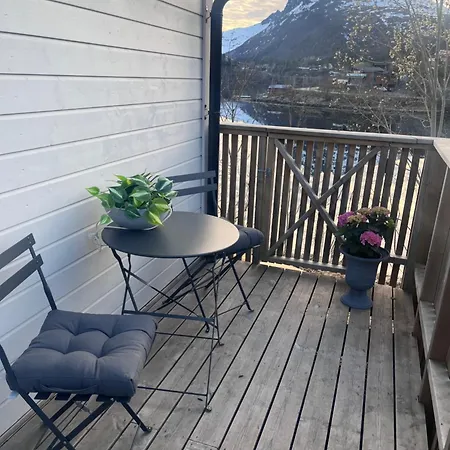 Stor Ved Havet Apartament Svolvær